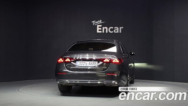 Mercedes-Benz E-Class W214 E300 4MATIC Exclusive - фото 3