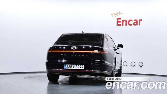 Hyundai Grandeur GN7 2,5 Gasoline 2WD Calligraphy - фото 3