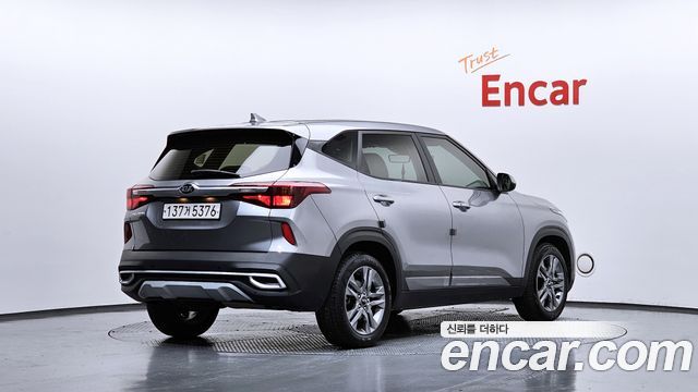 Kia Seltos Diesel 1.6 2WD Prestige - фото 1