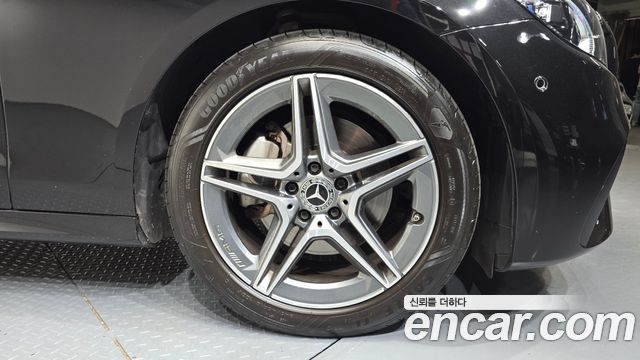 Mercedes-Benz E-Class W213 E250 AMG Line - фото 4