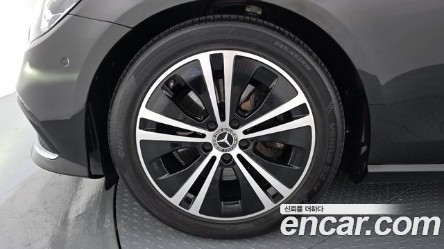 Mercedes-Benz E-Class W213 E250 Avantgarde - фото 4