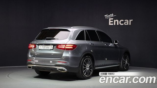 Mercedes-Benz GLC-Class X253 GLC300 4MATIC AMG Line - фото 1
