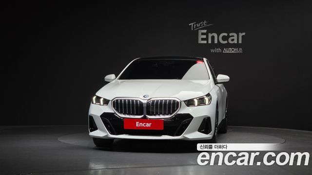 BMW 5-Series G60 520i M Sport - фото 2