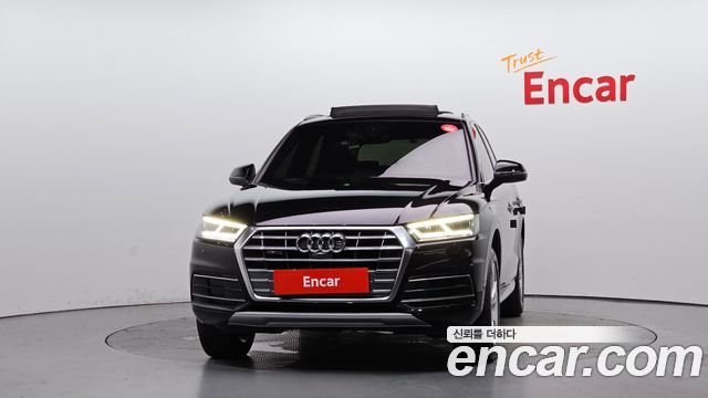 Audi Q5 FY 40 TDI Quattro Premium - фото 2