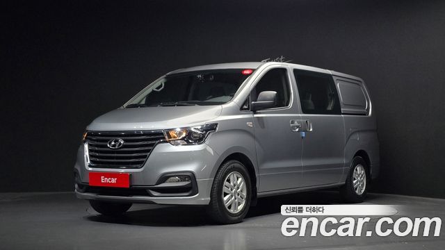 Hyundai Starex Новый Van 5-Seater Smart - фото 0