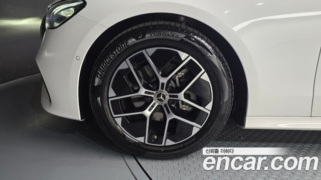 Mercedes-Benz E-Class W214 E200 Avantgarde - фото 4