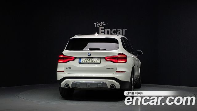 BMW X3 G01 xDrive 20i Luxury - фото 3