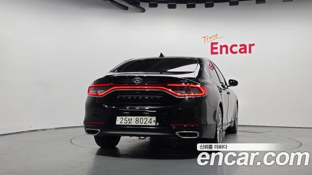 Hyundai Grandeur IG 2.2 Diesel Premium Special - фото 2