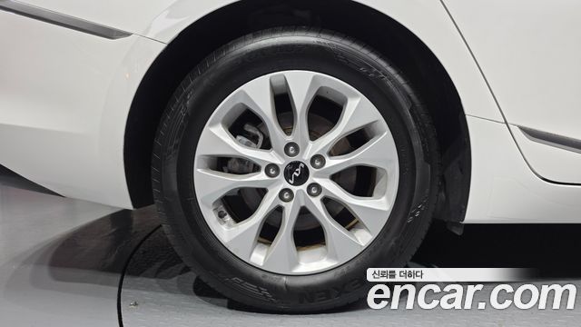 Kia K8 2.5 Gasoline 2WD Noblesse - фото 3
