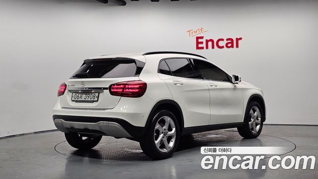 Mercedes-Benz GLA-Class X156 GLA220 - фото 0