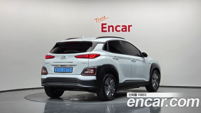 Hyundai Kona Premium - фото 1