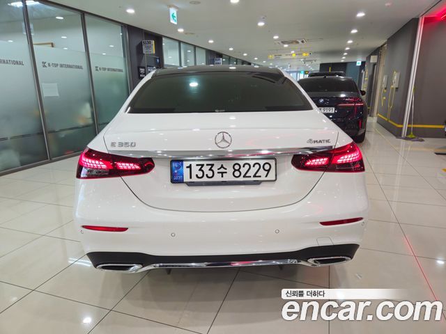 Mercedes-Benz E-Class W213 E350 4MATIC AMG Line - фото 3