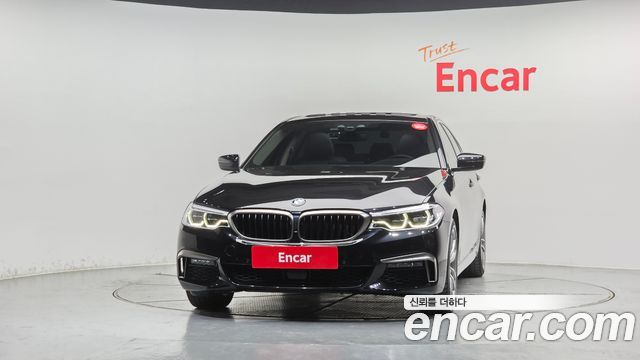 BMW 5-Series G30 520d Luxury Plus - фото 2