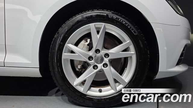 Audi A4 B9 35 TDI Premium - фото 4