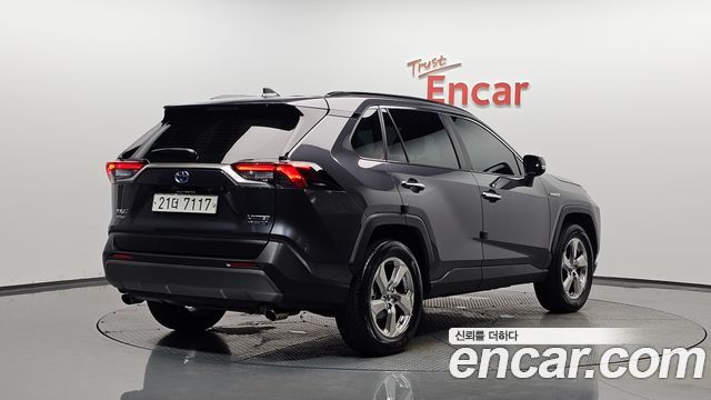 Toyota RAV4 5-го поколения 2.5 4WD Hybrid - фото 0