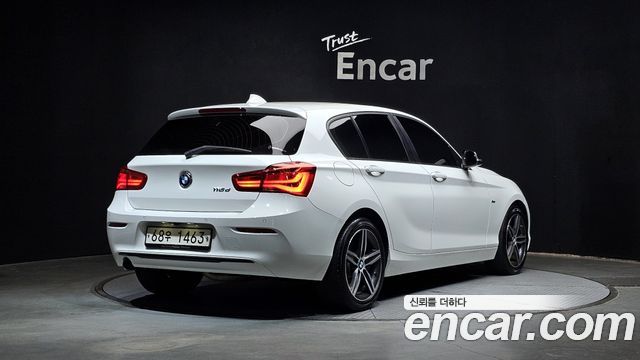 BMW 1-Series F20 118d Sport 5Door - фото 1