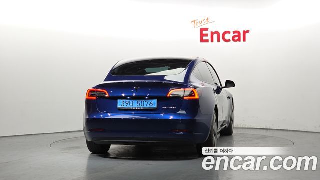 Tesla Model 3 Long Range AWD - фото 3