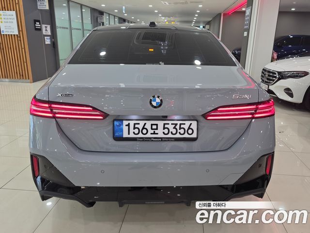 BMW 5-Series G60 530i xDrive M Sport - фото 3