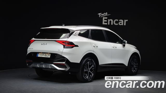 Kia Sportage 5-го поколения, гибрид Signature 2WD - фото 1