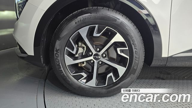 Kia Sportage 5-го поколения, гибрид Signature 2WD - фото 4
