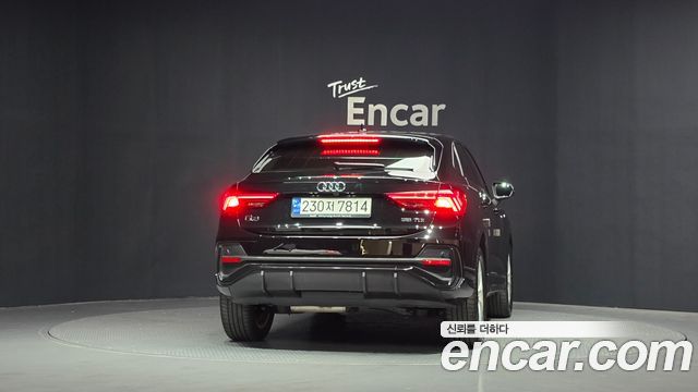 Audi Q3 F3 35 TDI Premium Sportback - фото 3
