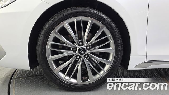 Hyundai Grandeur IG 2.4 Exclusive Special - фото 3