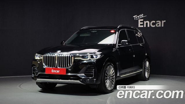 BMW X7 G07 xDrive 40i Design Pure Excellence 7-Seater - фото 0