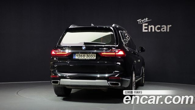 BMW X7 G07 xDrive 40i Design Pure Excellence 7-Seater - фото 3