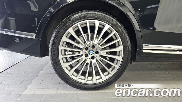 BMW X7 G07 xDrive 40i Design Pure Excellence 7-Seater - фото 4