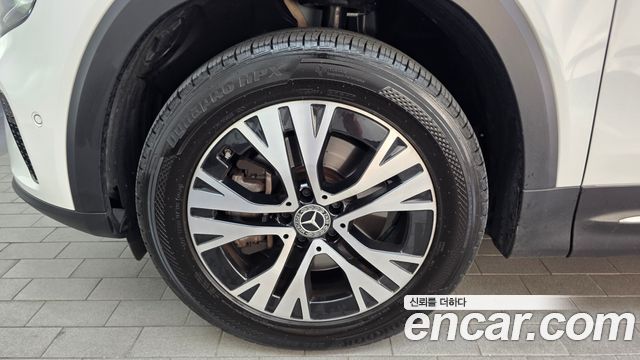 Mercedes-Benz GLB-Class X247 GLB200 d - фото 4