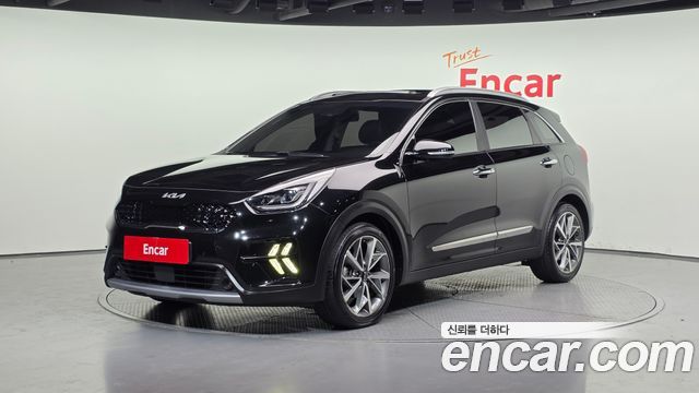 Kia Niro Новый 1.6 HEV Signature - фото 0