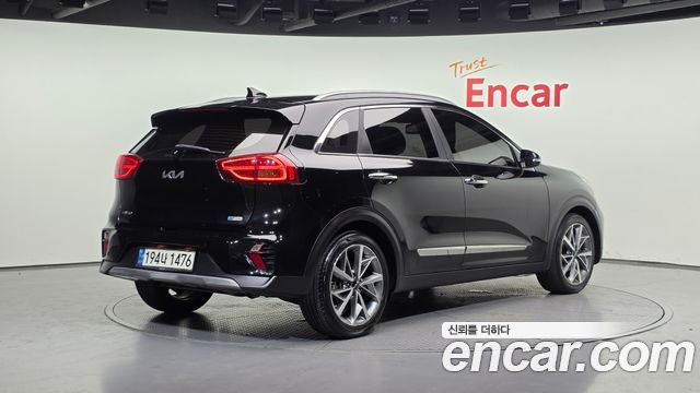 Kia Niro Новый 1.6 HEV Signature - фото 1
