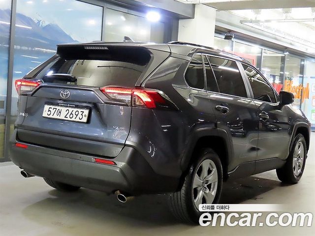 Toyota RAV4 5-го поколения 2.5 2WD - фото 1