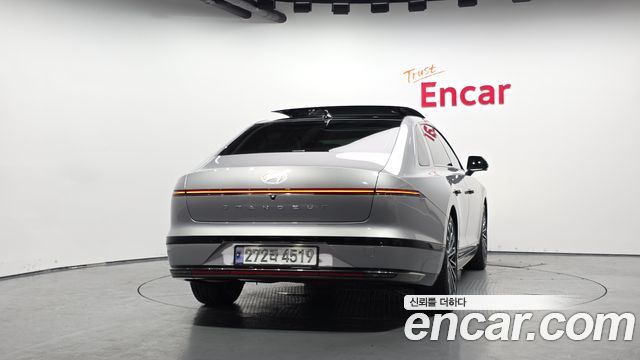 Hyundai Grandeur GN7 2,5 Gasoline 2WD Calligraphy - фото 3
