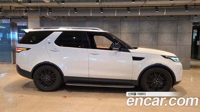 Land Rover Discovery 3.0 TD6 HSE Luxury - фото 4