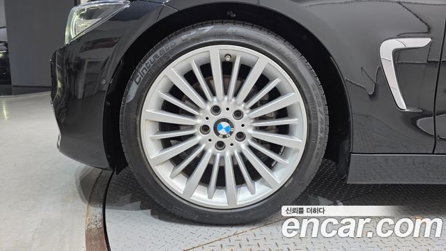 BMW 4-Series F32 420i Luxury GranCoupe - фото 4