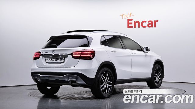 Mercedes-Benz GLA-Class X156 GLA220 Premium - фото 0