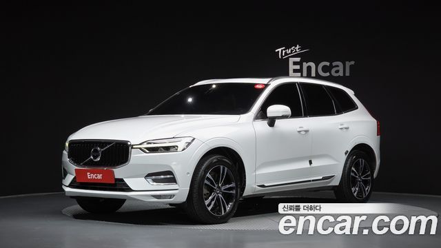 Volvo XC60 2-го поколения D5 Momentum - фото 0