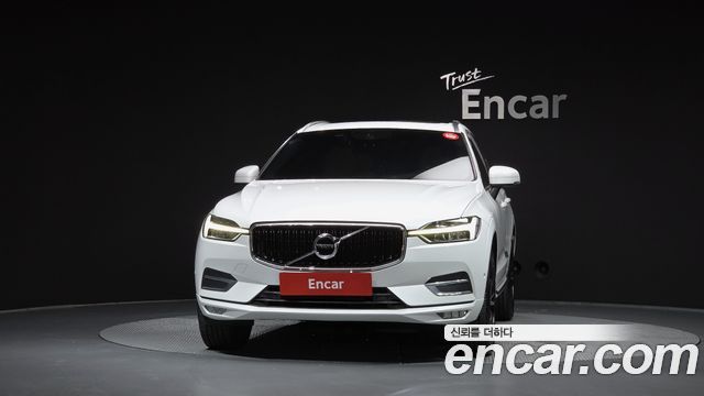 Volvo XC60 2-го поколения D5 Momentum - фото 2