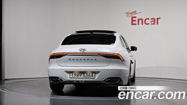 Hyundai Grandeur Новый IG 3.0 LPi Rent Car Exclusive - фото 3