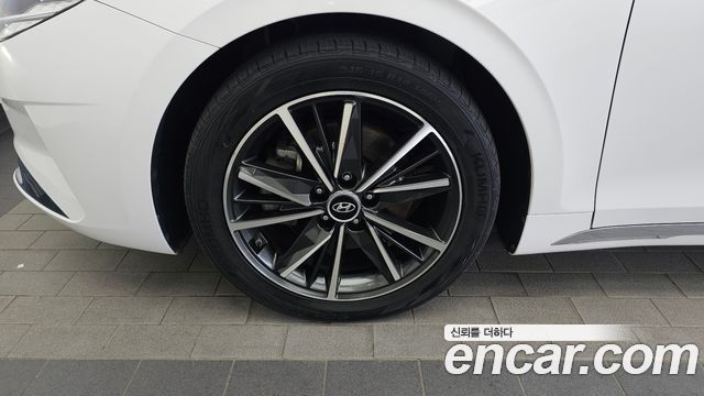 Hyundai Grandeur Новый IG 3.0 LPi Rent Car Exclusive - фото 4