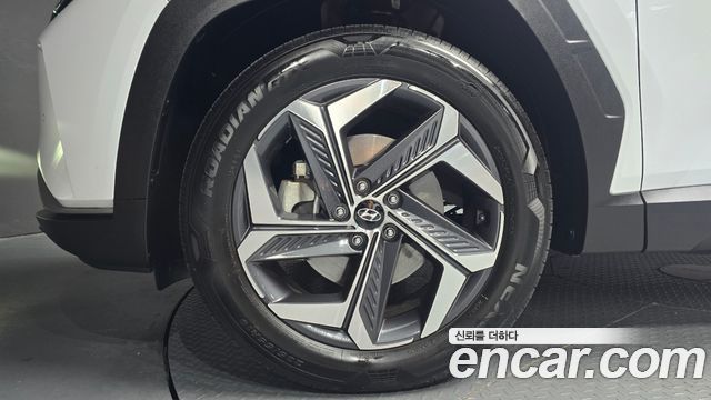 Hyundai Tucson NX4 Gasoline 1.6 Turbo 2WD Premium - фото 4