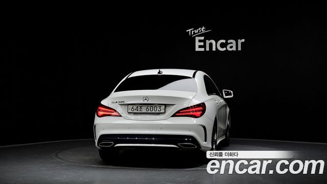 Mercedes-Benz CLA-Class C117 CLA220 AMG Line - фото 3