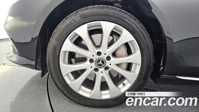 Mercedes-Benz E-Class W213 E300 Exclusive - фото 4