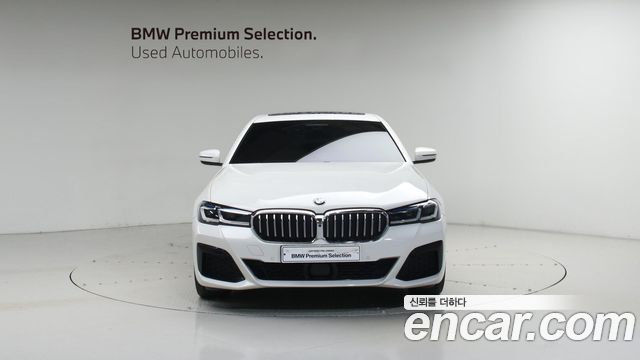 BMW 5-Series G30 530i xDrive M Sport Package - фото 2