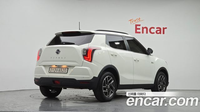 SsangYong Tivoli Gasoline 1.5 2WD V3 - фото 1