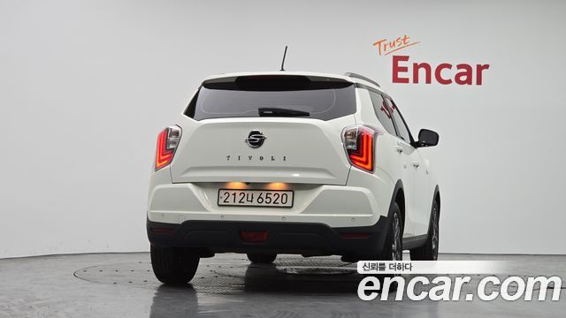 SsangYong Tivoli Gasoline 1.5 2WD V3 - фото 3