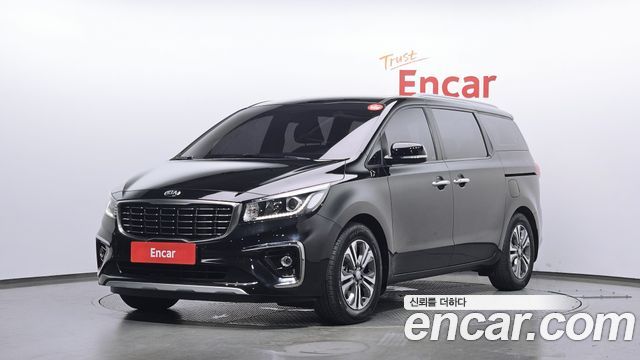 Kia Carnival Новый 9-Seater Luxury - фото 0