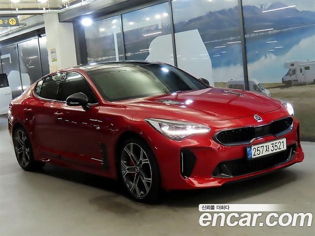 Kia Stinger 2.0 Turbo AWD Platinum - фото 0