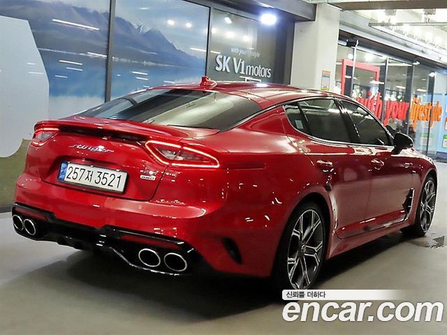 Kia Stinger 2.0 Turbo AWD Platinum - фото 3